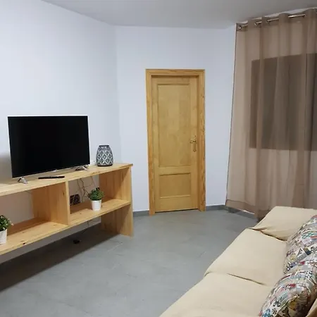Appartement Privado En Zona Tranquila Y Proxima Al Aeropuerto Tf Norte Y A La Ciudad De . La Laguna (Tenerife)